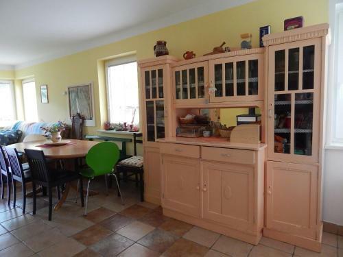 Sunny Holiday House B&B