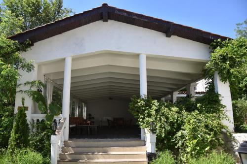 Pearl Beach Apartments In The Cliff Resort 2