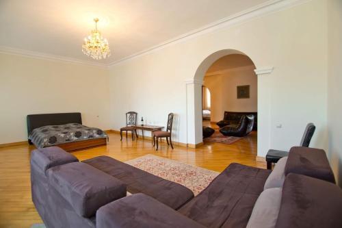 Apartment On Gorgiladze 25