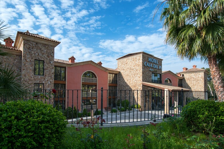 Salles Hotel & Spa Cala Del Pi - Adults Only