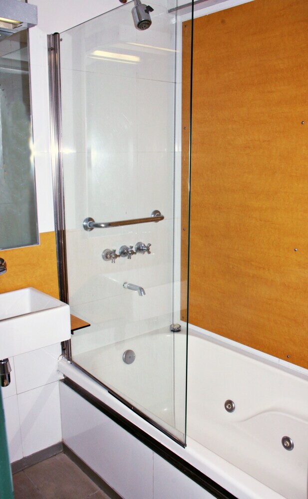 Hotel Ricana Ba Center