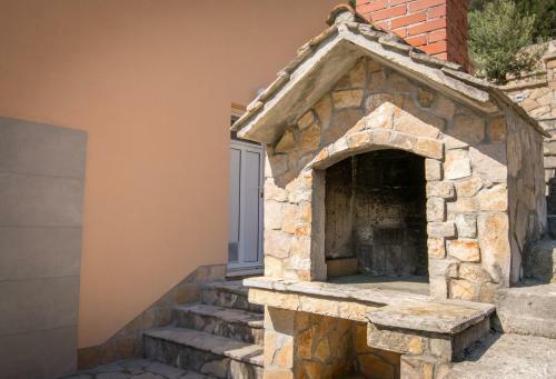 Hostal Apartman Pharia