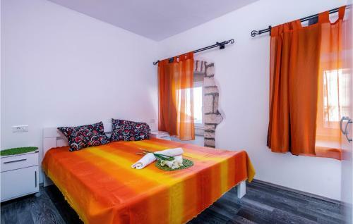 Amazing Home In Hrboki With Wifi And 4 Bedrooms