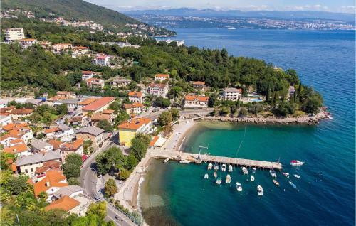 Beautiful Apartment In Ika With Wifi