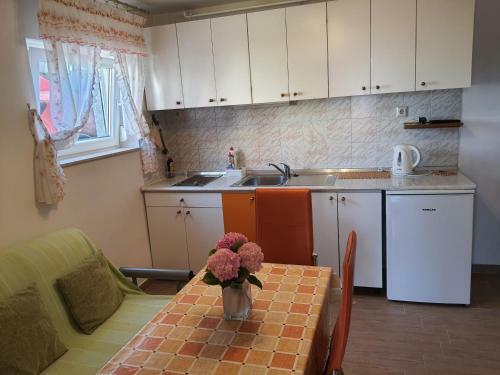 Apartments Vesna Avsec - Krk Town