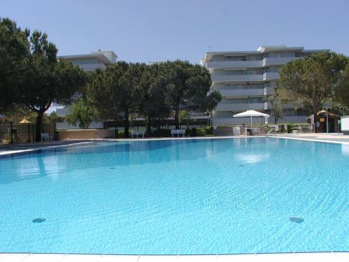 Apartamento Residence Valbella Con Piscina