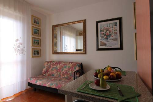 Apartamento Residence Valbella Con Piscina