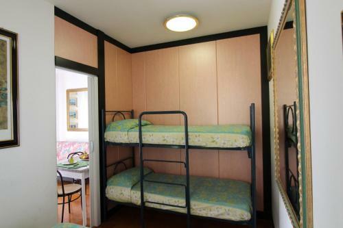 Apartamento Residence Valbella Con Piscina