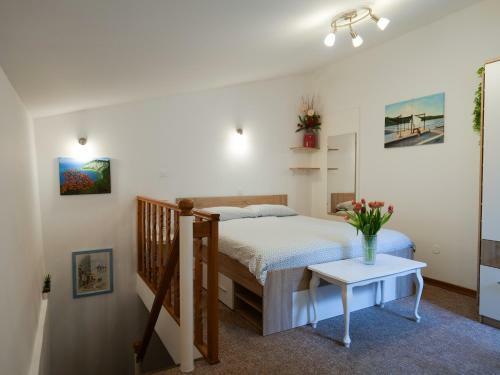 Apartment & Room Irena