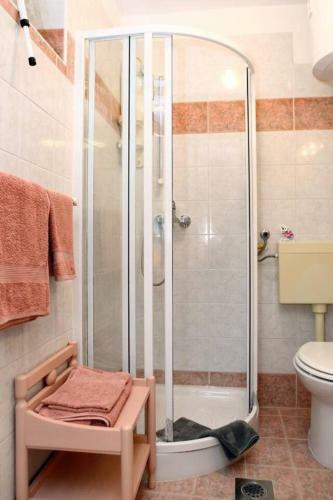 Apartment & Room Irena