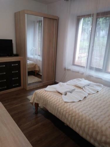 Hostal Guest House Emmy