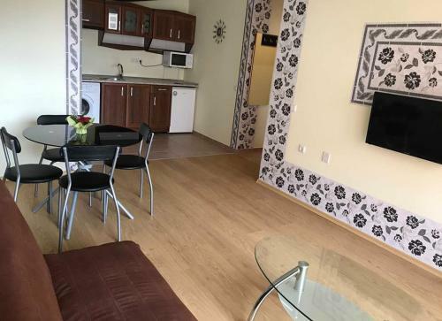 Private Holiday & Orchid Golf Club Apartments