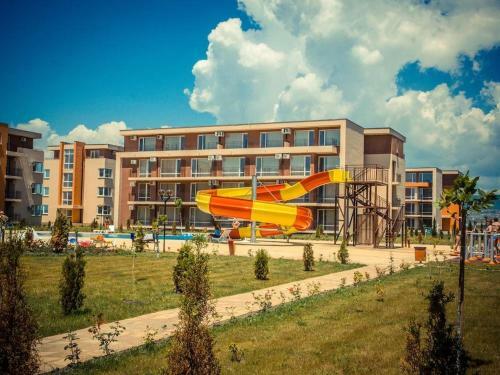 Private Holiday & Orchid Golf Club Apartments