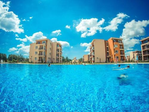 Private Holiday & Orchid Golf Club Apartments