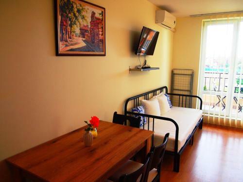 Visit Sunny Beach Holiday Apartments