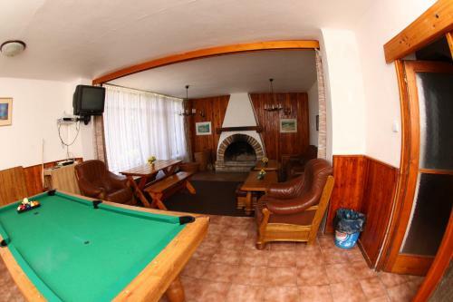 Hostal Yacht Club Barrandov