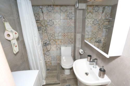 Gerakina Coast Apartment