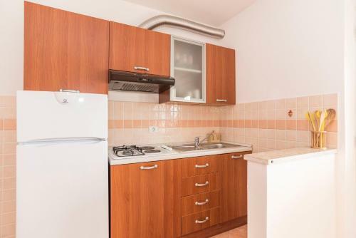 Apartments Goltes