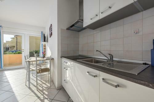 Hostal Lucrezia House With Apartments