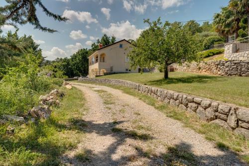 Villa House Arifrago