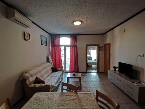 Apartmani ?kari?