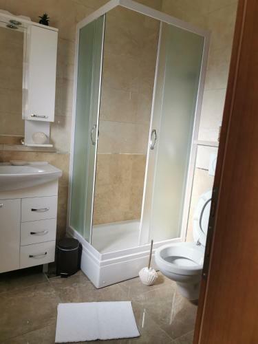 Apartment White Pearl