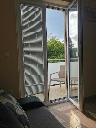 Apartment White Pearl