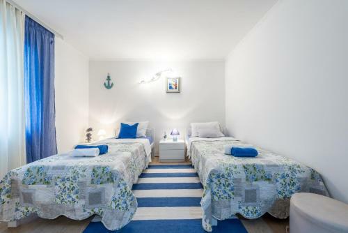 Apartamento Villa With A Swimming Pool