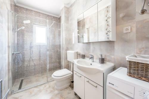 Apartamento Villa With A Swimming Pool