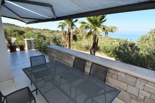 House Arta, 3 Bedroom Apartment
