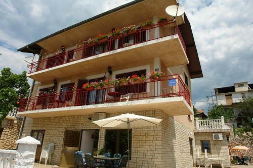 Apartamentos Villa Nina