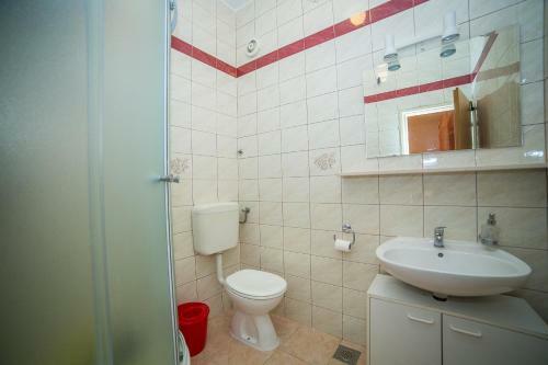 Hostal Apartmani Ina
