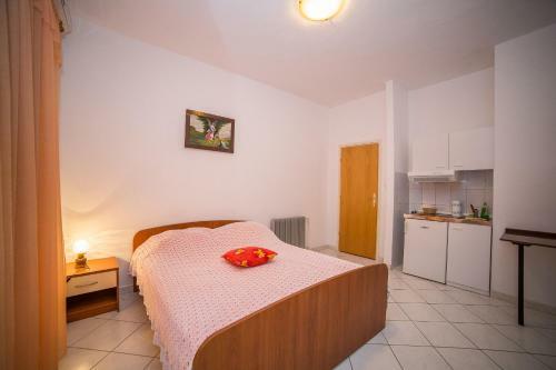 Hostal Apartmani Ina