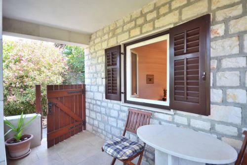 Big Apartment Povlja-20 Meters From Sea