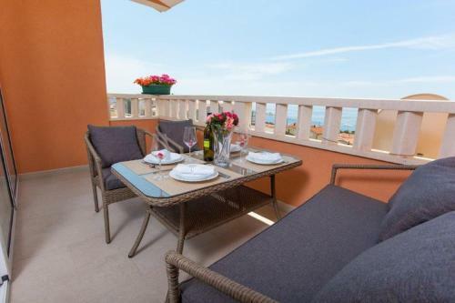 Apartments Livira Makarska