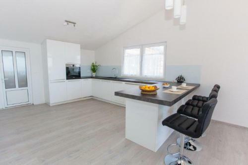 Apartments Livira Makarska