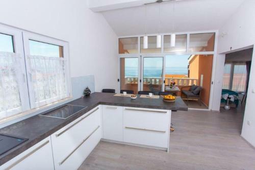Apartments Livira Makarska