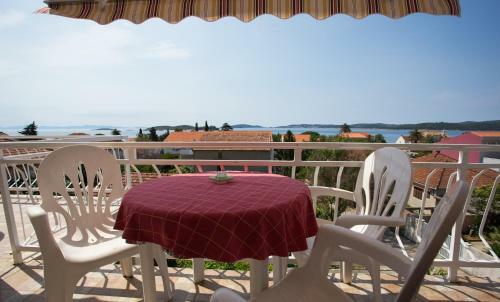 Hostal Apartmani Fani 2 Min Walking From Sea