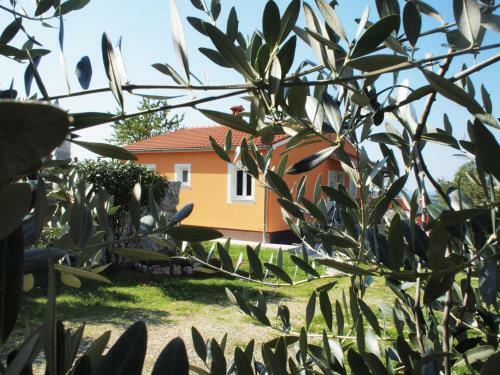 Apartamentos House Anna