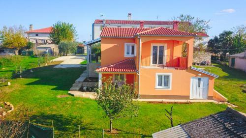 Apartamentos House Anna