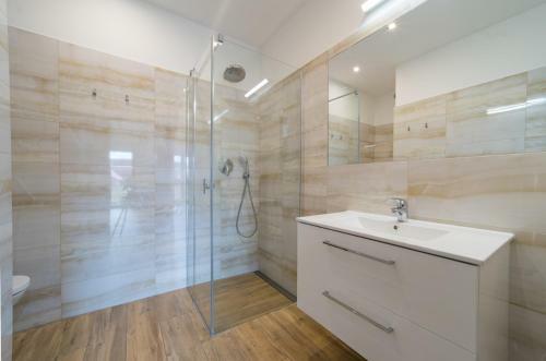 Aston Vila Apartments