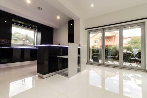 Ezra Luxury Apartments