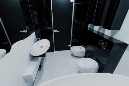 Ezra Luxury Apartments