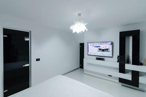 Ezra Luxury Apartments
