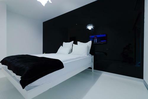 Ezra Luxury Apartments