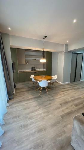 Carina & David Apartments