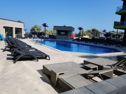Alezzi-retreat Apartment