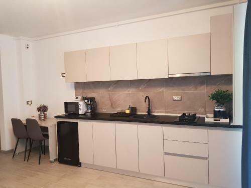 Alezzi-retreat Apartment