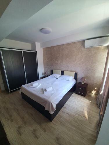 Moonlight Rmc Apartments