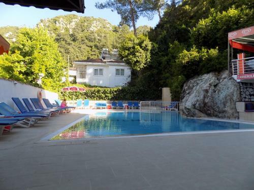 Dilhan Hotel